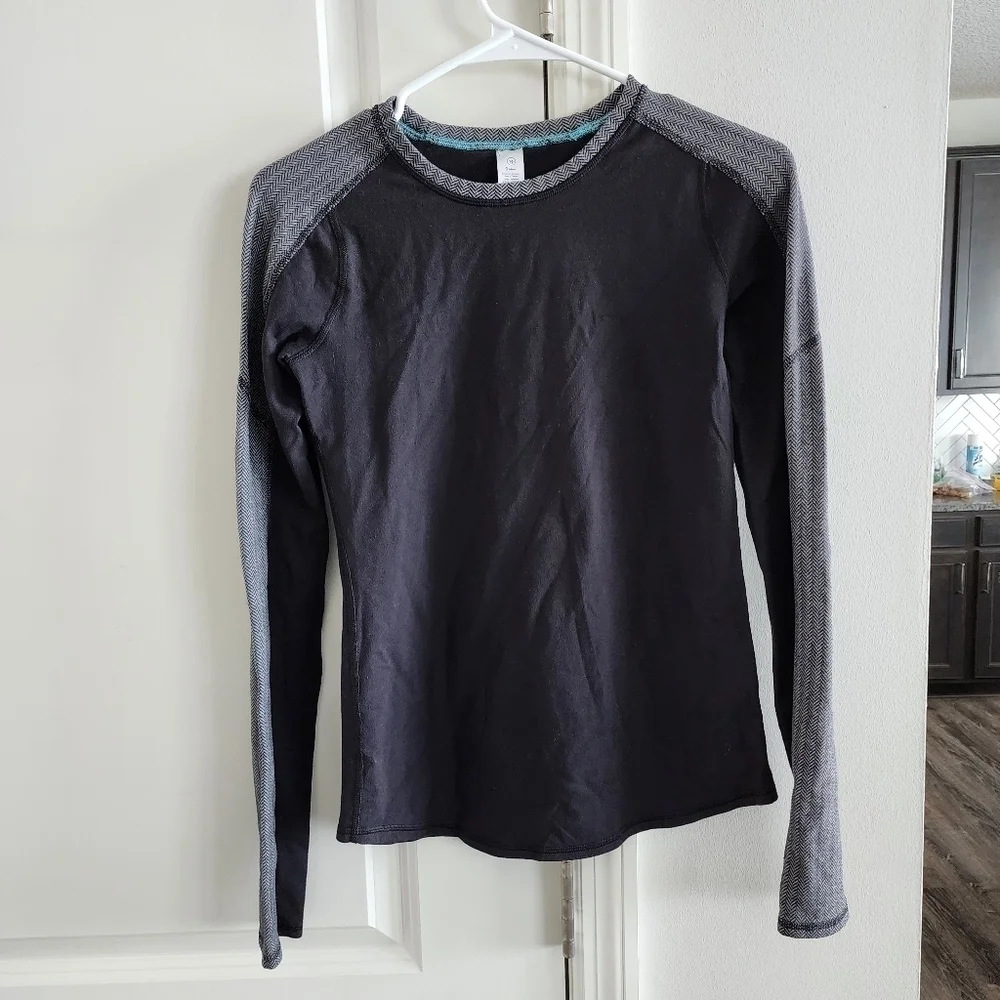Ivivva | Black Heathered Herringbone Warm Terrain Long-Sleeve Tee